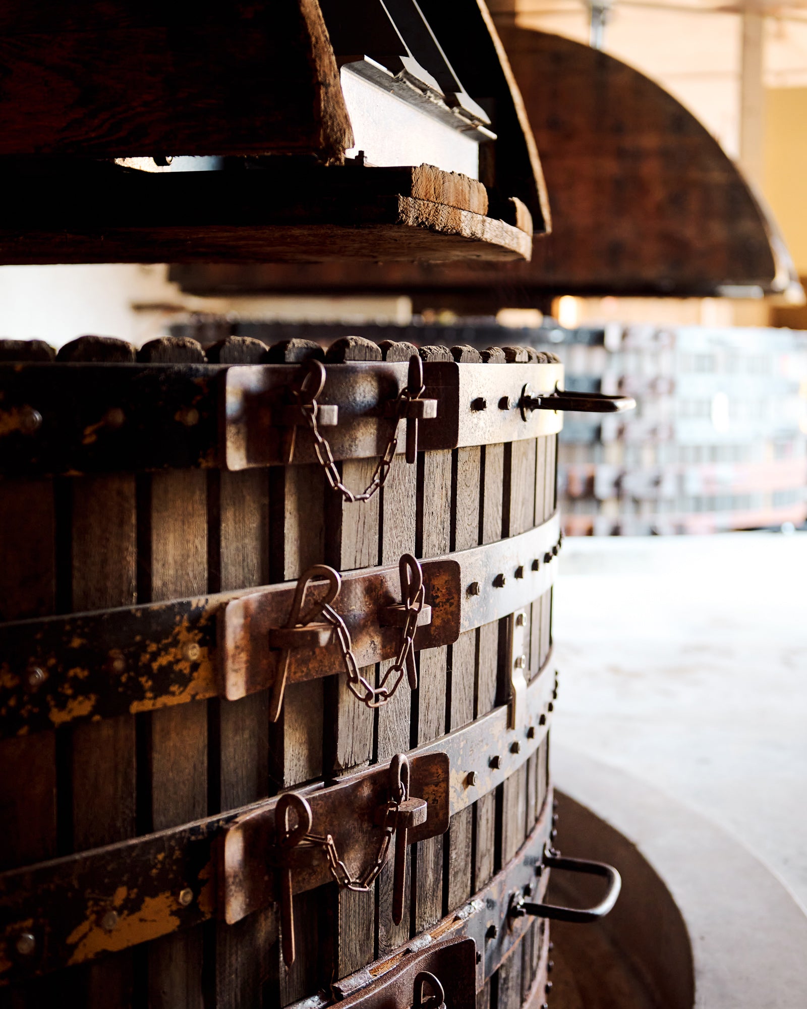 Oeno Motion Wood & Black