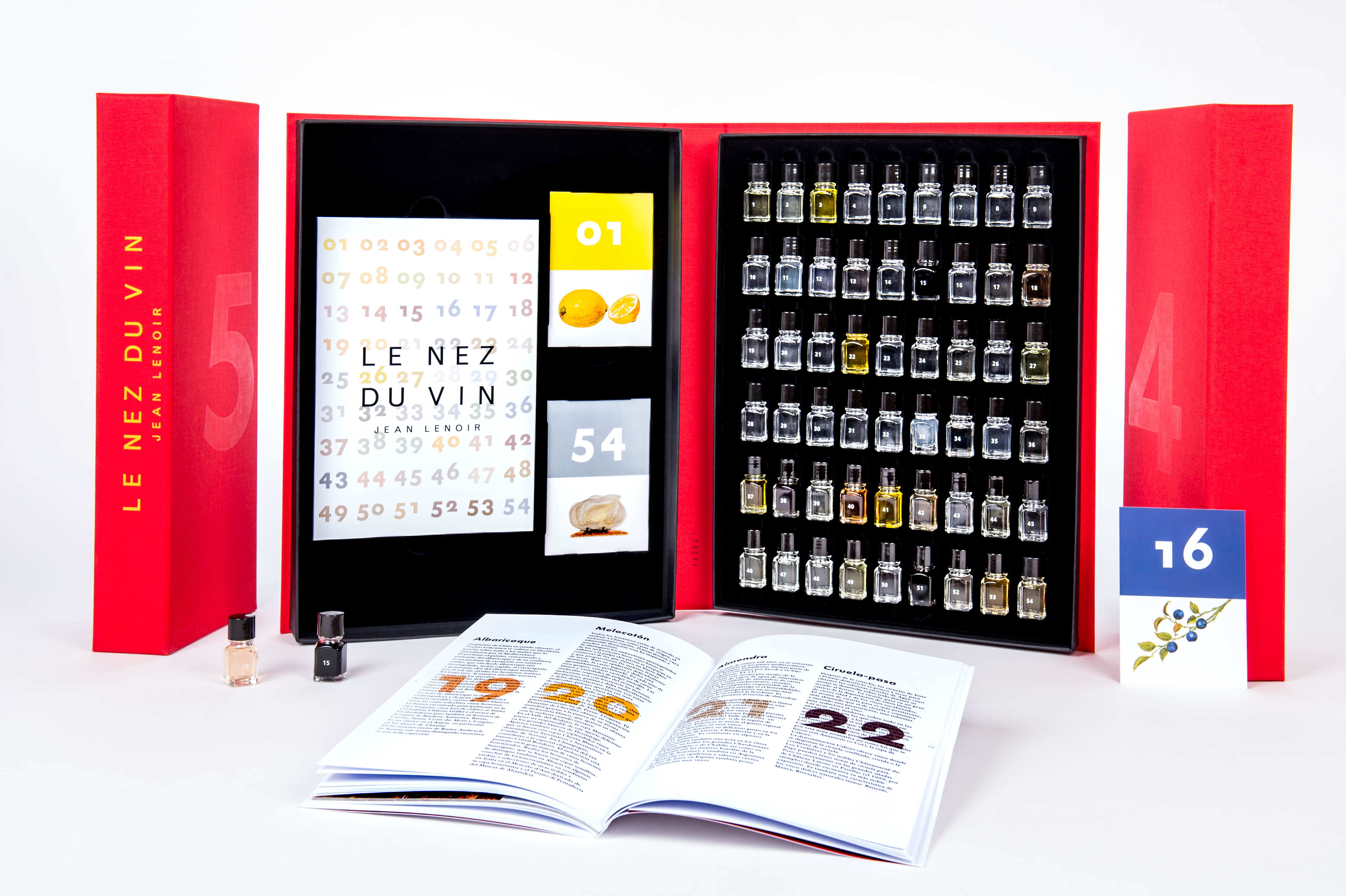 Wine Aroma Kit Le Nez Du Vin 54 Wine Aromas by Jean Lenoir