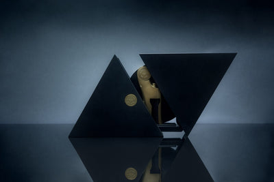 Geometry – Sculptural Black Box with Oeno Motion Gold Corkscrew