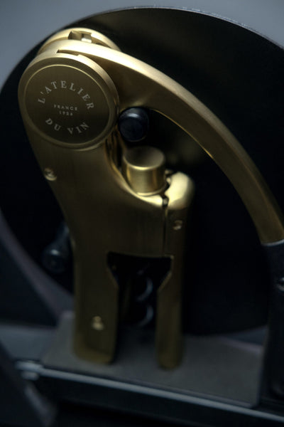 Geometry – Sculptural Black Box with Oeno Motion Gold Corkscrew