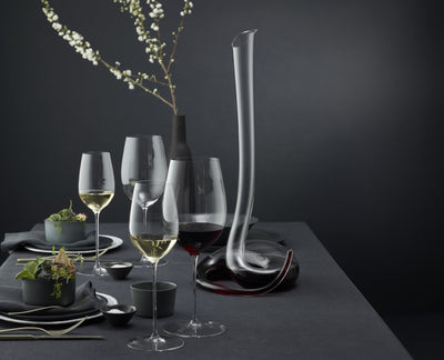 RIEDEL Eve Decanter — serpentine double-decanting free-blown crystal — view 2