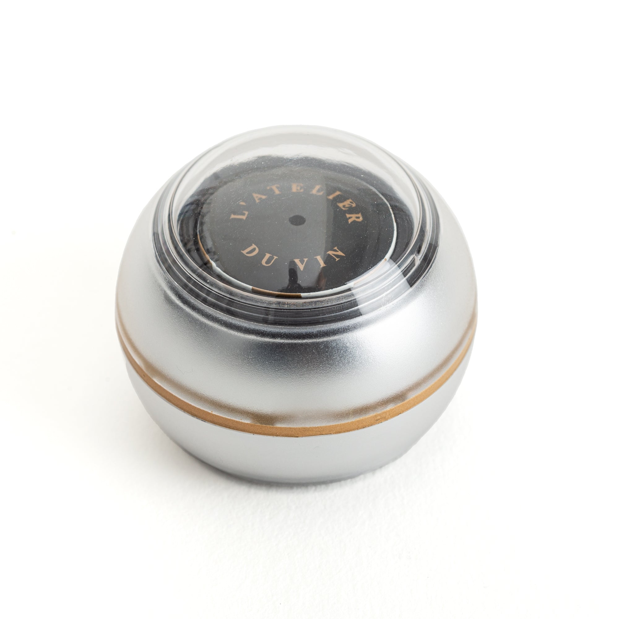 Bubble Indicator champagne stopper with pressure sensor by L'Atelier du Vin