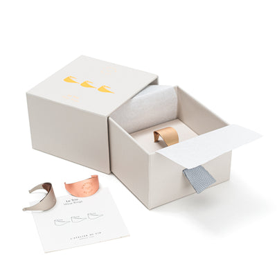 Le Trio Wine Rings packaging open