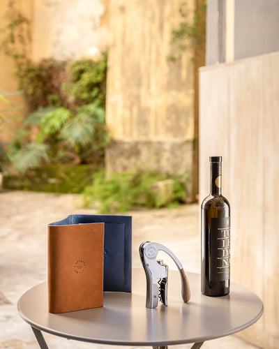 Oeno Motion Nomad – Lever Corkscrew in Fawn Leather Nomad Case