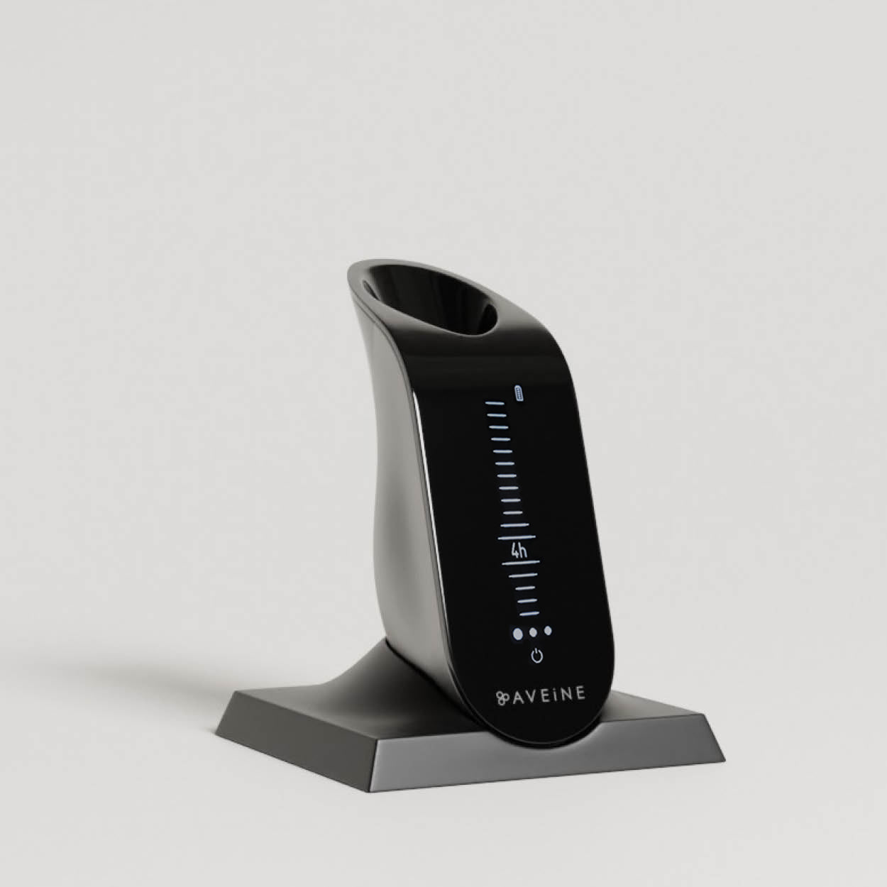 Aveine Original connected wine aerator on its charging base